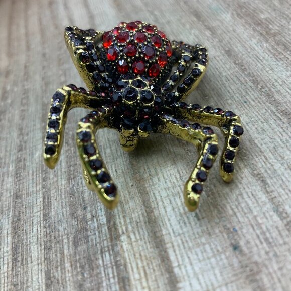 Spider Insect Black Red Rhinestone Gold Tone Brooch Pendant - Picture 6 of 8